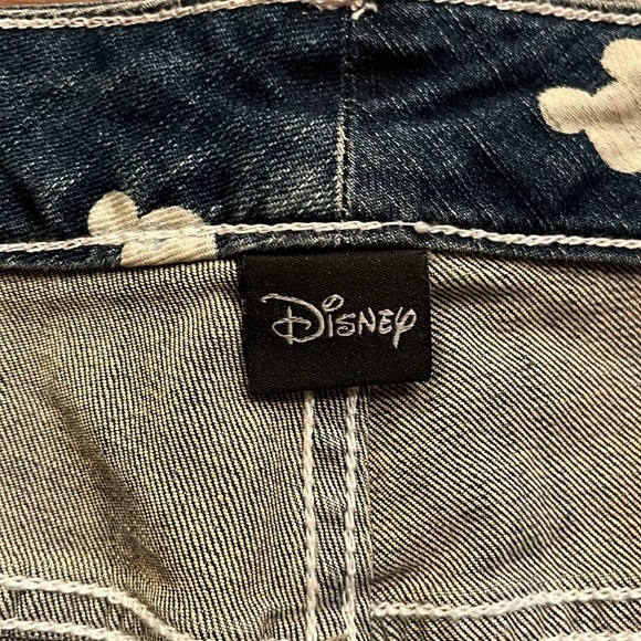 Torrid Disney Mickey Mouse Print Denim Distressed Shorts Size 26 - Picture 3 of 6